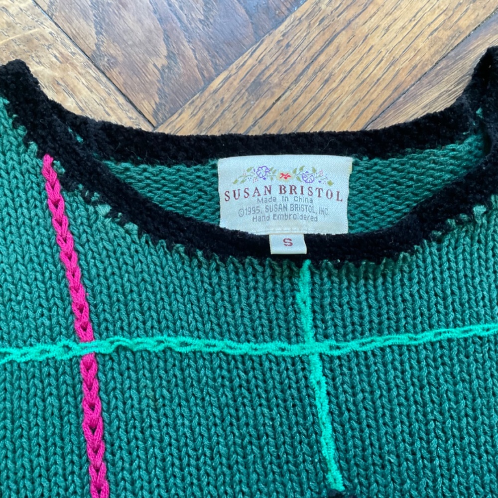 Sweater - Picture 5 of 5